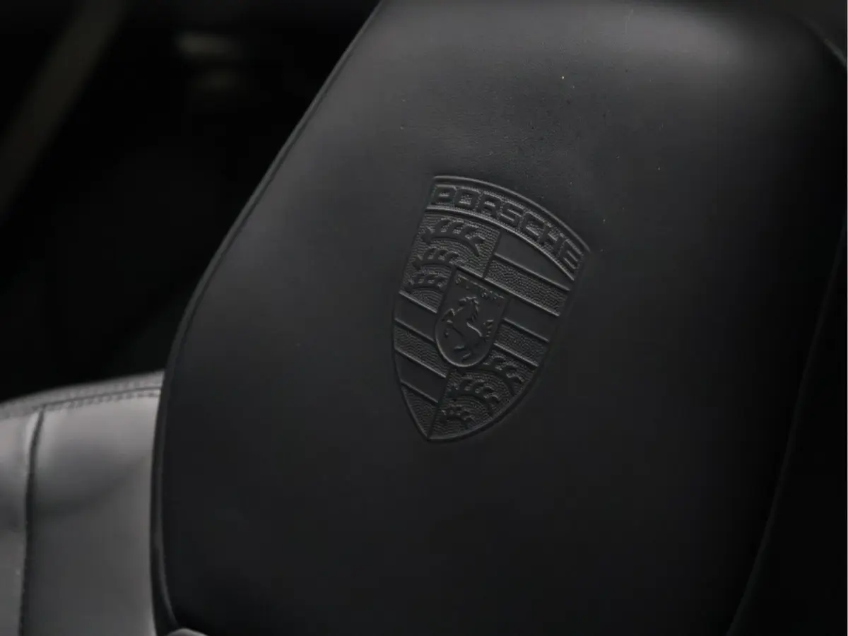 3.0 E-Hybrid Platinum Edition [PANORAMADAK, ACC, BOSE, SPORT CHRONO, HEAD-UP, ADAPTIVE LUCHTVERING, APPLE CARPLAY, SFEERVERLICHTING, MEMORY, NIEUWSTAAT]