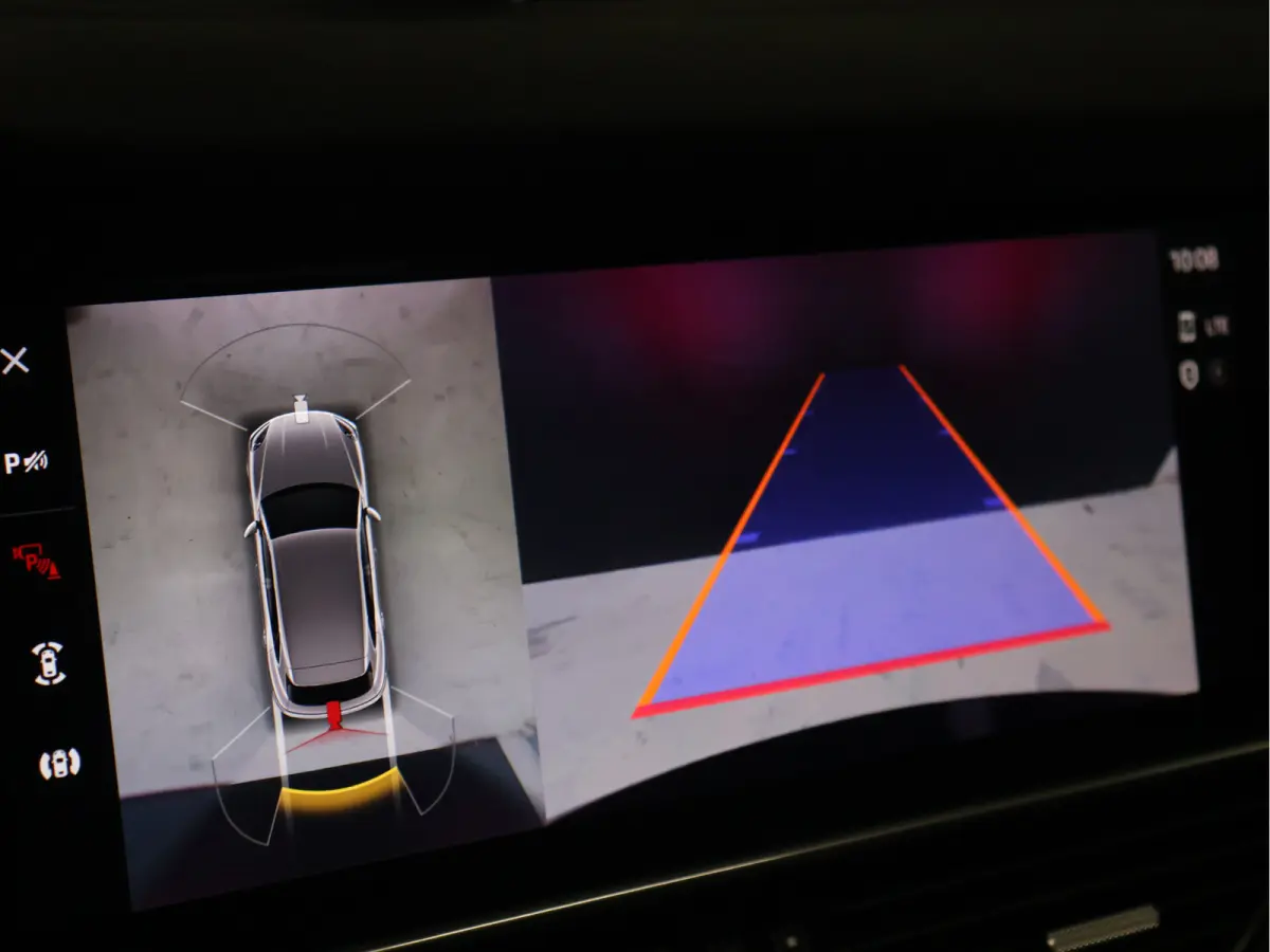 3.0 E-Hybrid Platinum Edition [PANORAMADAK, ACC, BOSE, SPORT CHRONO, HEAD-UP, ADAPTIVE LUCHTVERING, APPLE CARPLAY, SFEERVERLICHTING, MEMORY, NIEUWSTAAT]
