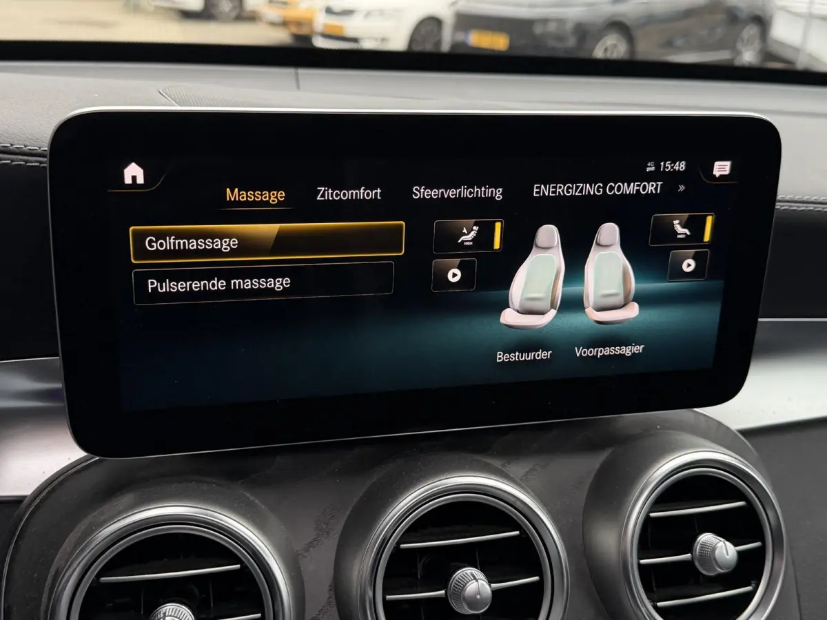 4MATIC AMG Line 20"/Panoramadak/Leder + memory/Stoelverwarming + ventilatie/Keyless/Head-up/Treeplanken/Apple Carplay & Android Auto/Alarm