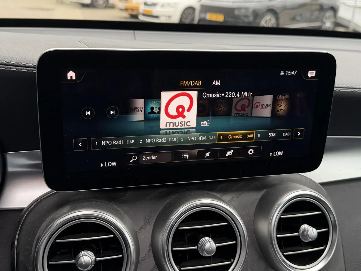 4MATIC AMG Line 20"/Panoramadak/Leder + memory/Stoelverwarming + ventilatie/Keyless/Head-up/Treeplanken/Apple Carplay & Android Auto/Alarm
