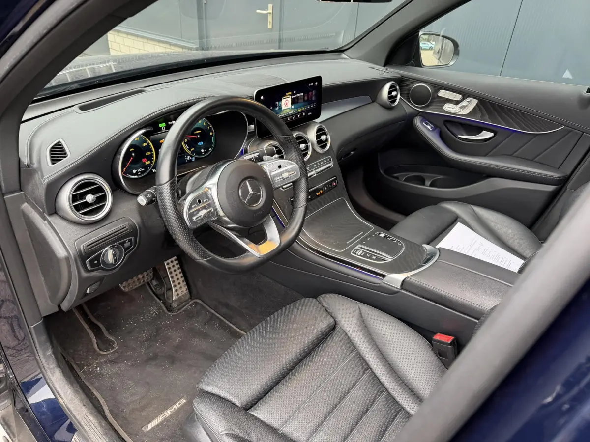 4MATIC AMG Line 20"/Panoramadak/Leder + memory/Stoelverwarming + ventilatie/Keyless/Head-up/Treeplanken/Apple Carplay & Android Auto/Alarm