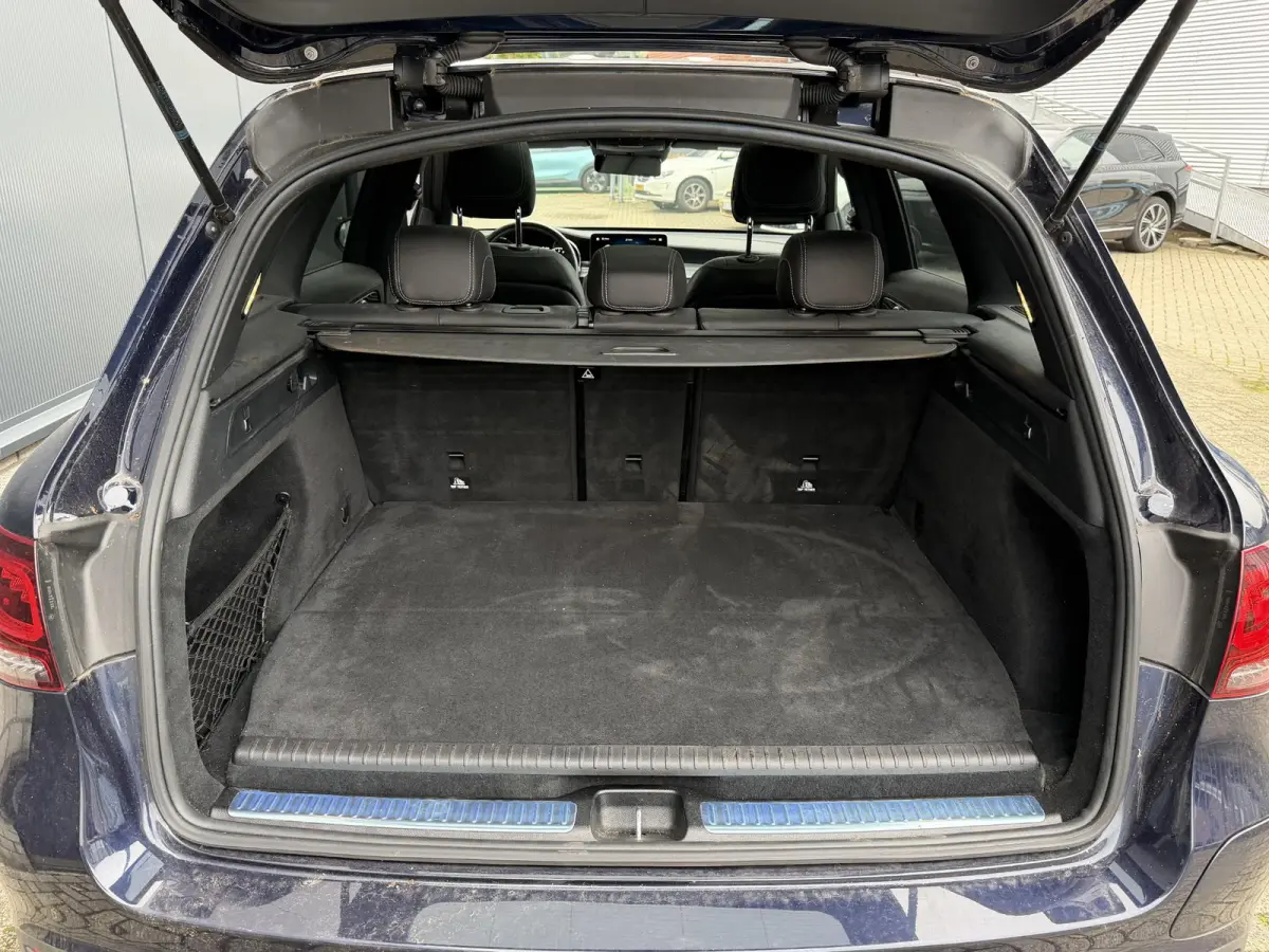 4MATIC AMG Line 20"/Panoramadak/Leder + memory/Stoelverwarming + ventilatie/Keyless/Head-up/Treeplanken/Apple Carplay & Android Auto/Alarm