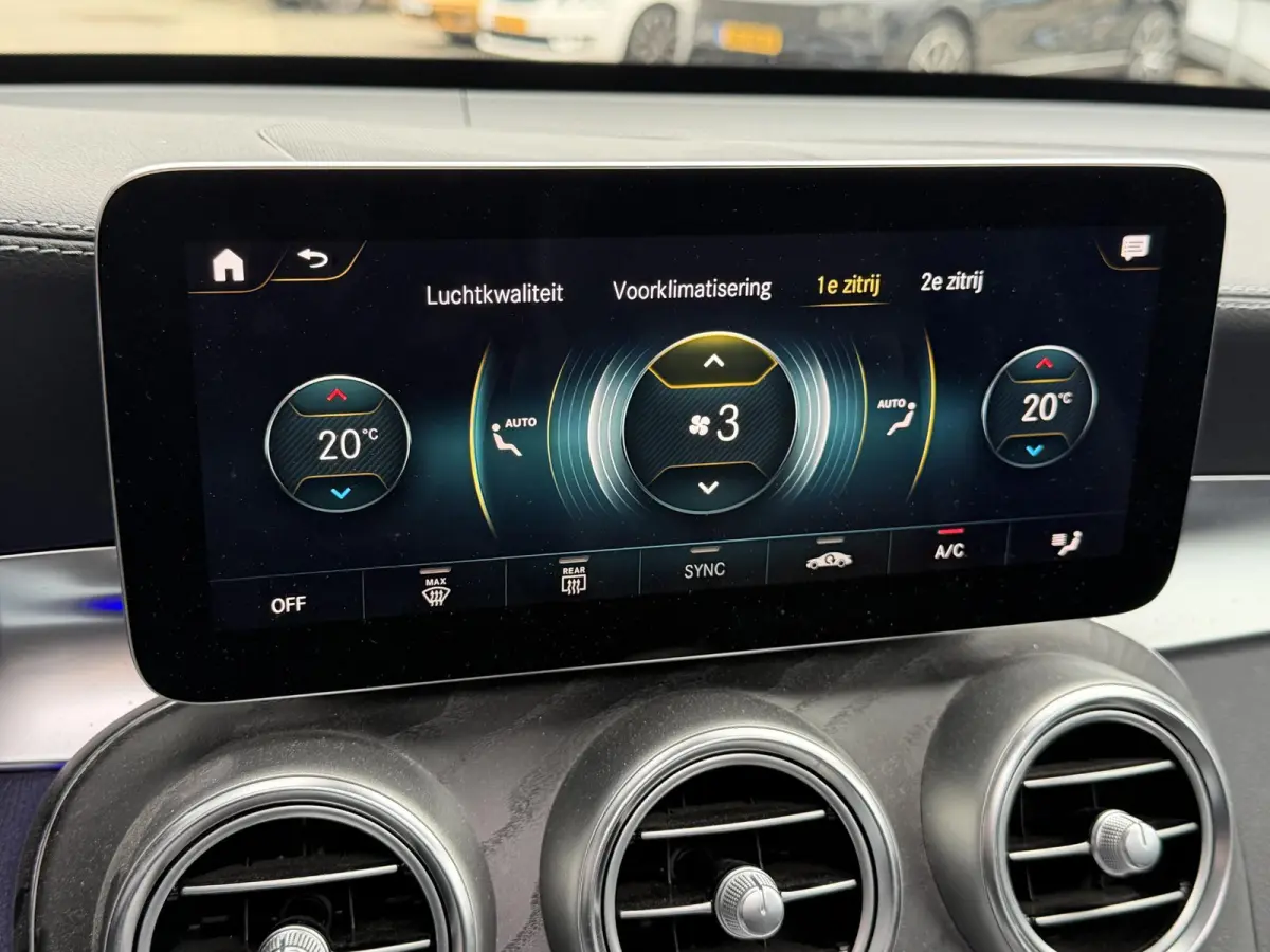 4MATIC AMG Line 20"/Panoramadak/Leder + memory/Stoelverwarming + ventilatie/Keyless/Head-up/Treeplanken/Apple Carplay & Android Auto/Alarm