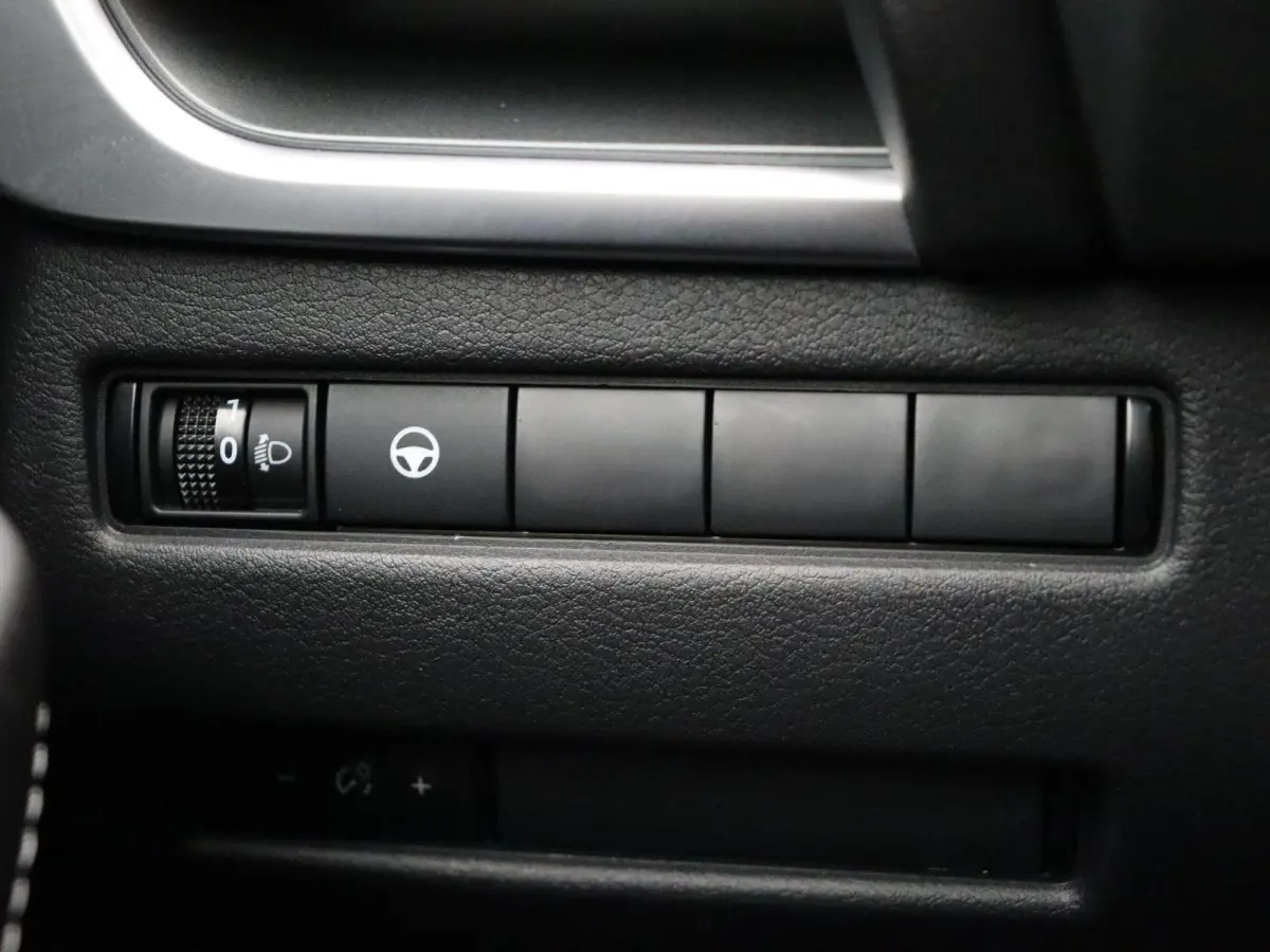 1.5 e-Power N-Connecta | Panoramadak | Stoel, Stuurwiel en voorruitverwarming | Google Integratie |