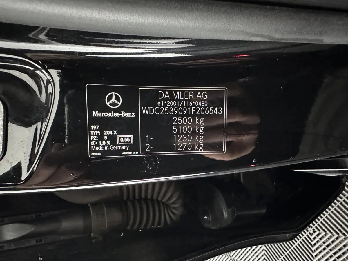 250 d 4MATIC Prestige Aut. *PANO | HEAD-UP | LEATHER | FULL-LED | DISTRONIC | BURMESTER | MEMORY-PACK | HEATED-SPORTSEATS | BLIND-SPOT | NAVI-FULLMAP | PRIVACY-GLASS | SHIFT-PADDLES | ECC | 