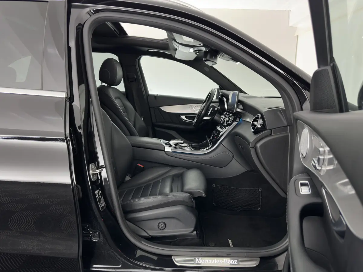 250 d 4MATIC Prestige Aut. *PANO | HEAD-UP | LEATHER | FULL-LED | DISTRONIC | BURMESTER | MEMORY-PACK | HEATED-SPORTSEATS | BLIND-SPOT | NAVI-FULLMAP | PRIVACY-GLASS | SHIFT-PADDLES | ECC | 