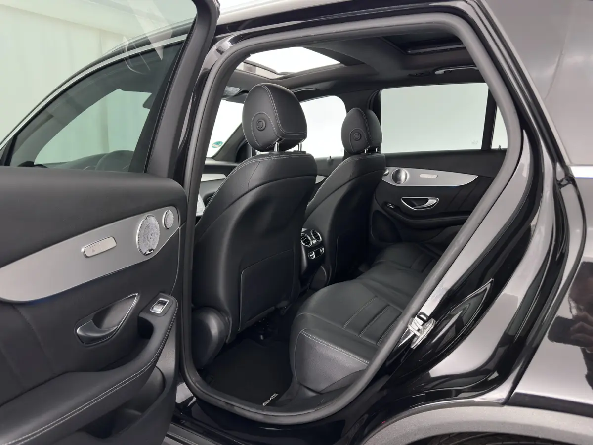 250 d 4MATIC Prestige Aut. *PANO | HEAD-UP | LEATHER | FULL-LED | DISTRONIC | BURMESTER | MEMORY-PACK | HEATED-SPORTSEATS | BLIND-SPOT | NAVI-FULLMAP | PRIVACY-GLASS | SHIFT-PADDLES | ECC | 