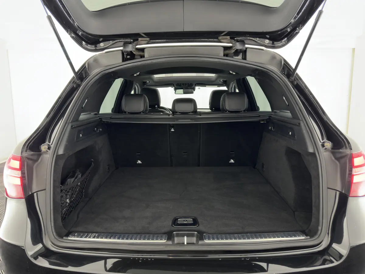 250 d 4MATIC Prestige Aut. *PANO | HEAD-UP | LEATHER | FULL-LED | DISTRONIC | BURMESTER | MEMORY-PACK | HEATED-SPORTSEATS | BLIND-SPOT | NAVI-FULLMAP | PRIVACY-GLASS | SHIFT-PADDLES | ECC | 