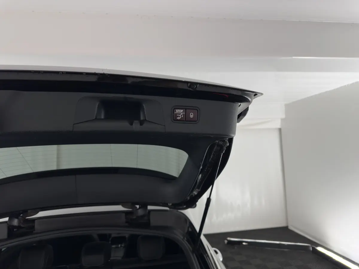 250 d 4MATIC Prestige Aut. *PANO | HEAD-UP | LEATHER | FULL-LED | DISTRONIC | BURMESTER | MEMORY-PACK | HEATED-SPORTSEATS | BLIND-SPOT | NAVI-FULLMAP | PRIVACY-GLASS | SHIFT-PADDLES | ECC | 