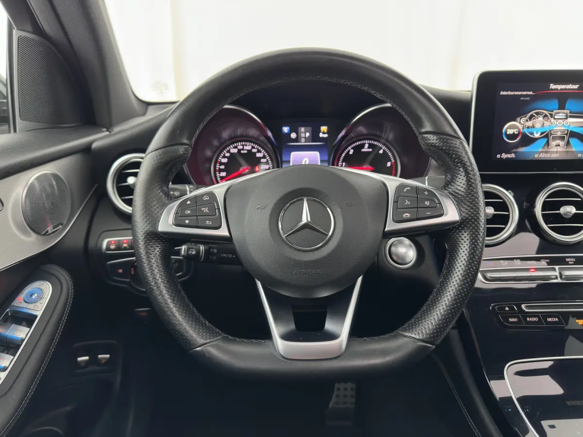 250 d 4MATIC Prestige Aut. *PANO | HEAD-UP | LEATHER | FULL-LED | DISTRONIC | BURMESTER | MEMORY-PACK | HEATED-SPORTSEATS | BLIND-SPOT | NAVI-FULLMAP | PRIVACY-GLASS | SHIFT-PADDLES | ECC | 