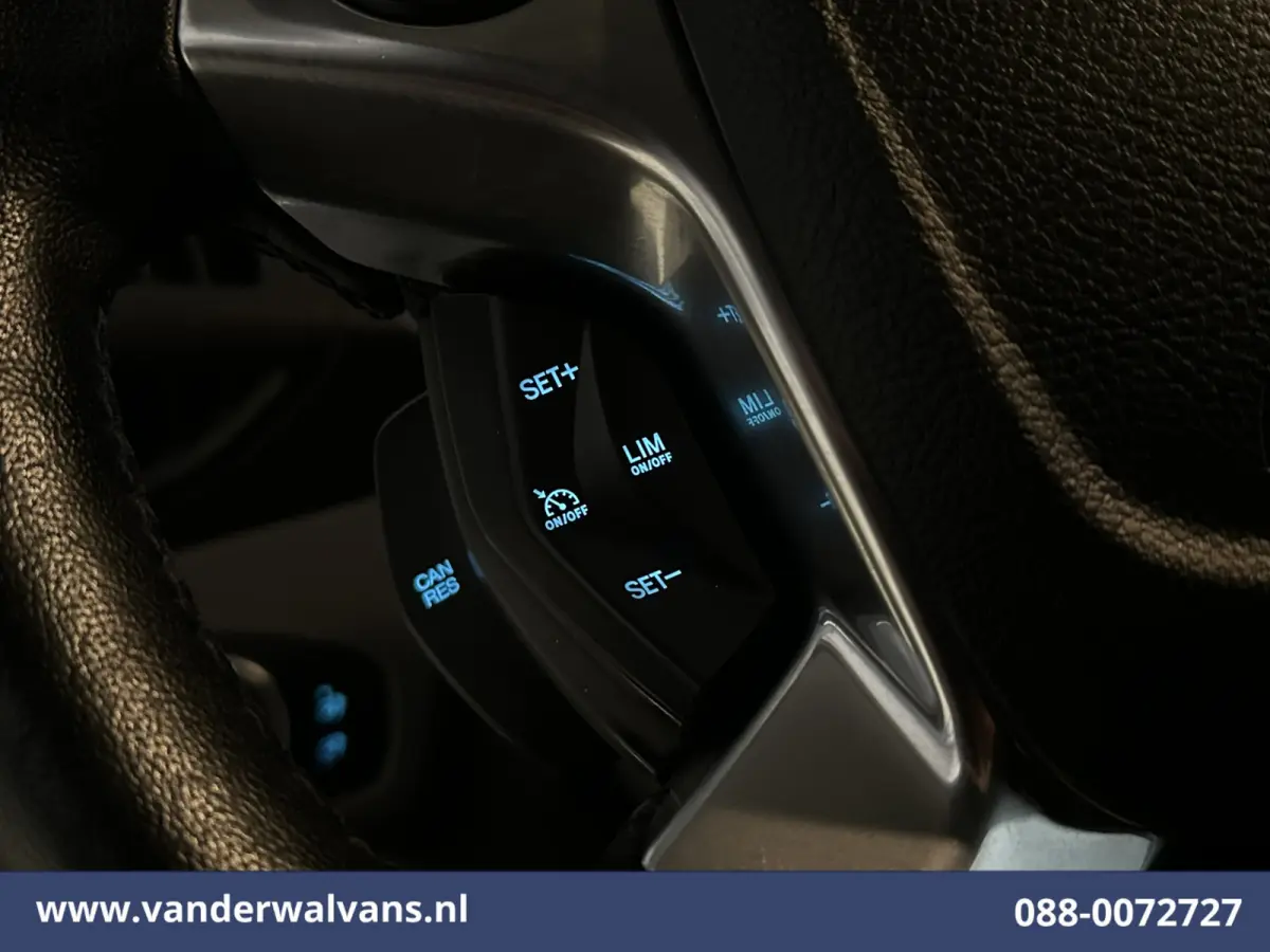 1.5 EcoBlue L1H1 Euro6 Airco | Camera | Navigatie | Cruisecontrol | Android Auto Stoelverwarming, Verwarmde voorruit, Trekhaak, Parkeersensoren