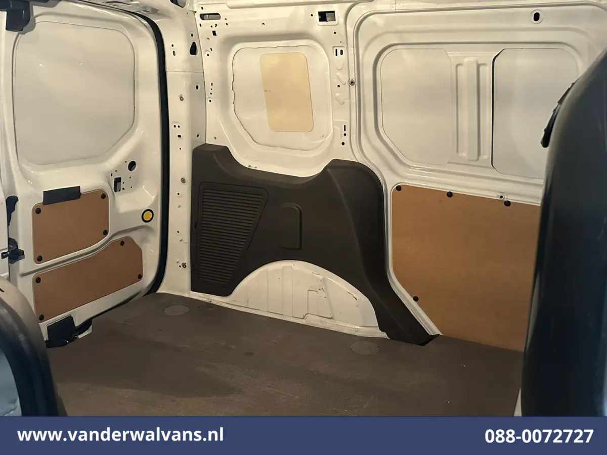 1.5 EcoBlue L1H1 Euro6 Airco | Camera | Navigatie | Cruisecontrol | Android Auto Stoelverwarming, Verwarmde voorruit, Trekhaak, Parkeersensoren