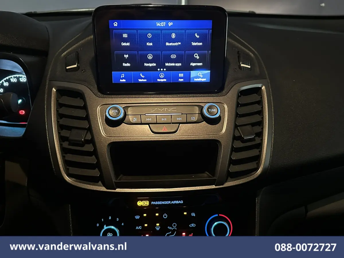 1.5 EcoBlue L1H1 Euro6 Airco | Camera | Navigatie | Cruisecontrol | Android Auto Stoelverwarming, Verwarmde voorruit, Trekhaak, Parkeersensoren