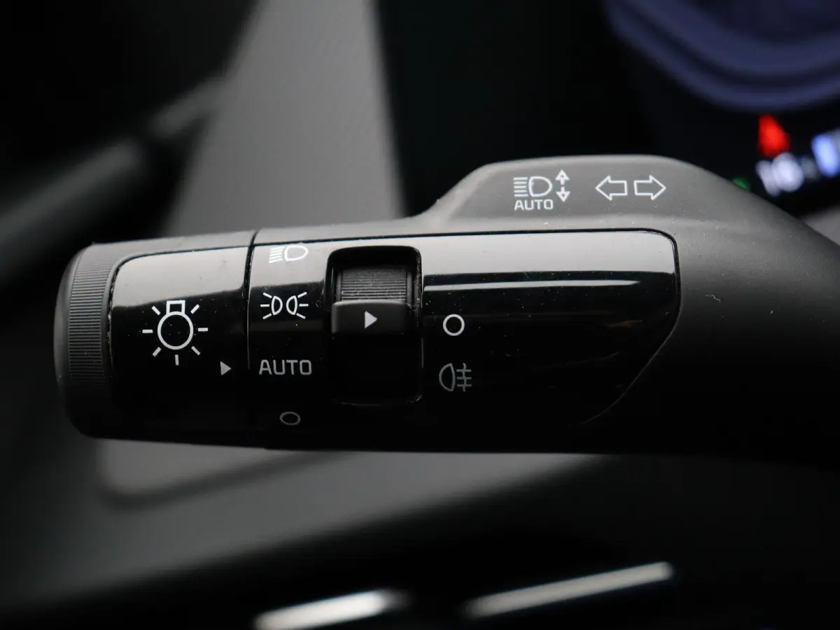 GT-Line 77.4 kWh | SOH 96% | Panoramadak |  Elektrische Stoelen | Headup Display | Warmtepomp | 528km WLTP |