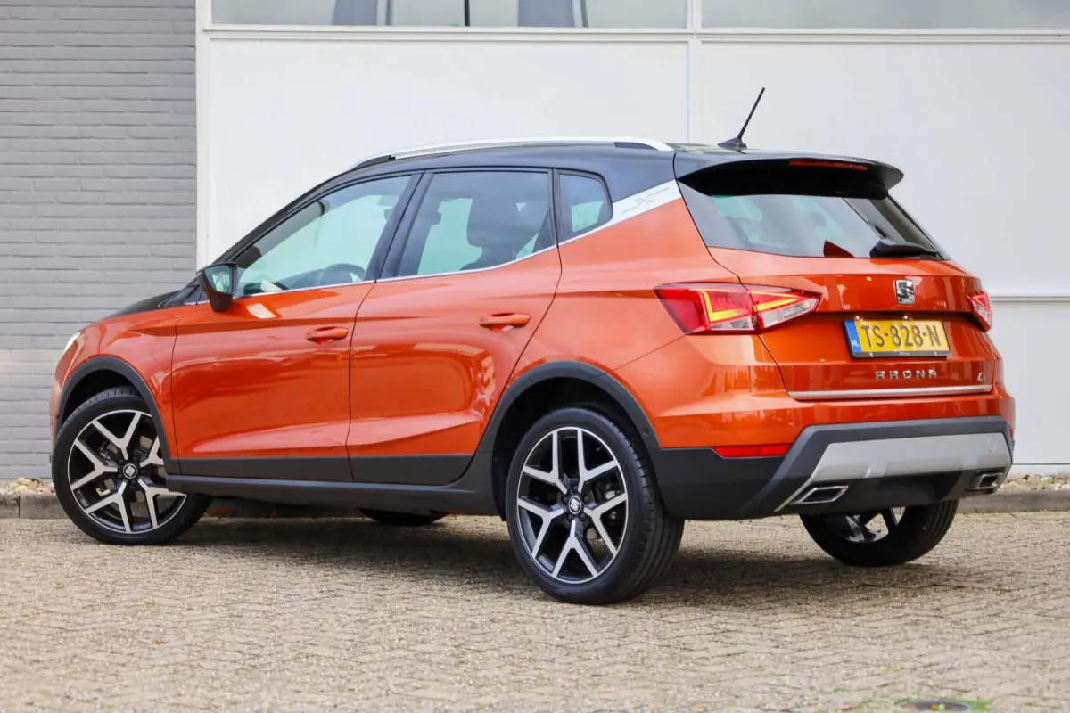 1.0 TSI 115pk DSG FR Business Intense | Achteruitrijcamera | Stoelverwarming | Adaptive Cruise