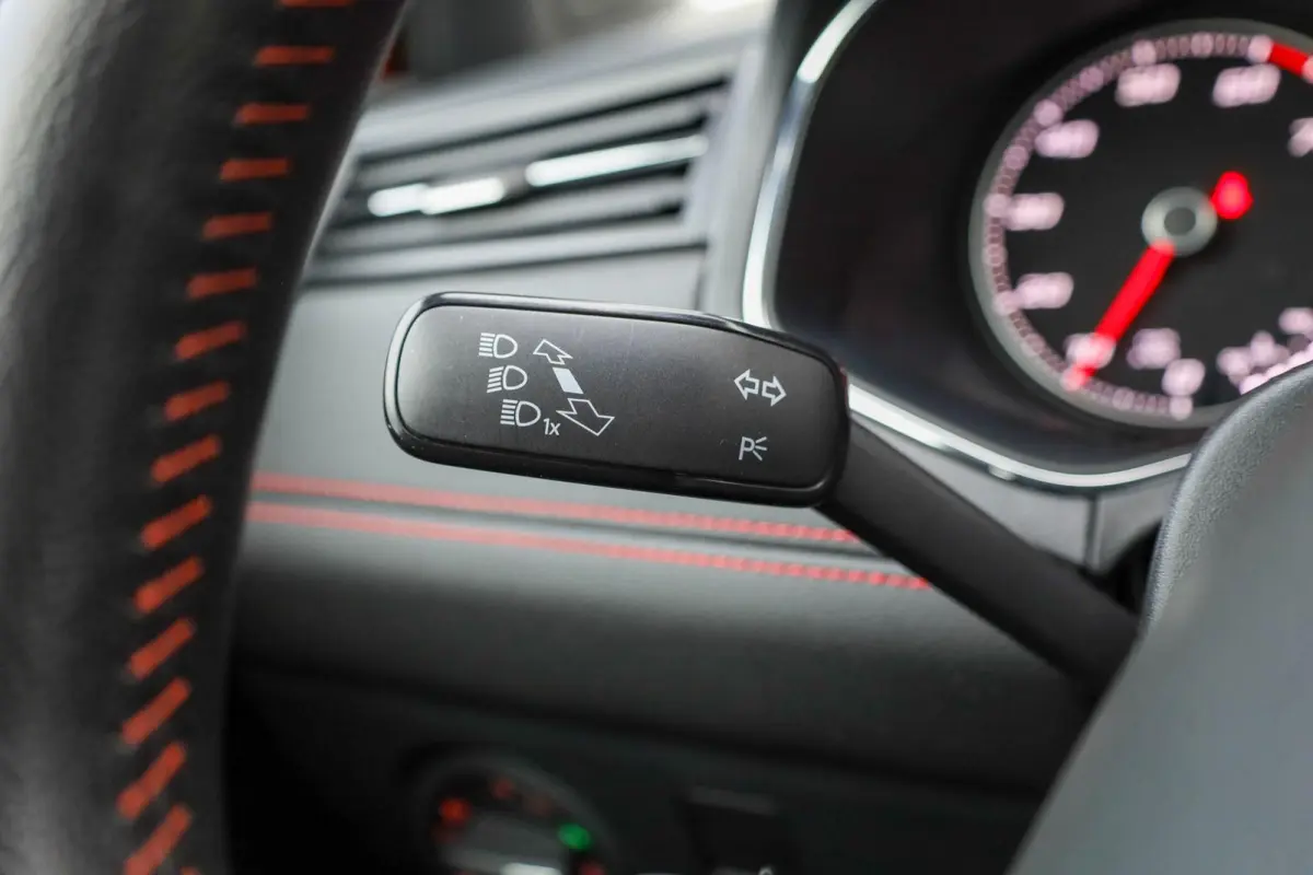 1.0 TSI 115pk DSG FR Business Intense | Achteruitrijcamera | Stoelverwarming | Adaptive Cruise