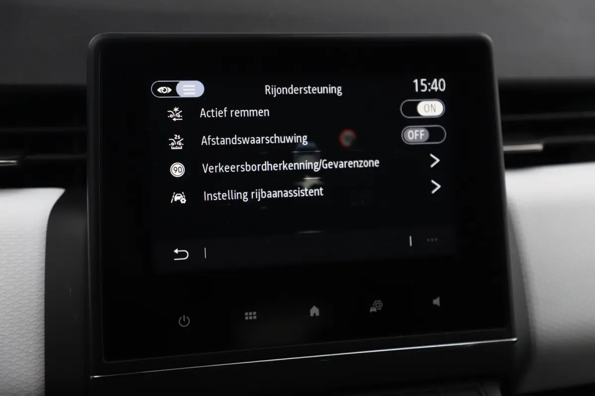 1.0 TCe 90 Evolution LMV Navigatie Carplay Android Airco Cruise Control Rijstrooksensor Parkeersensor