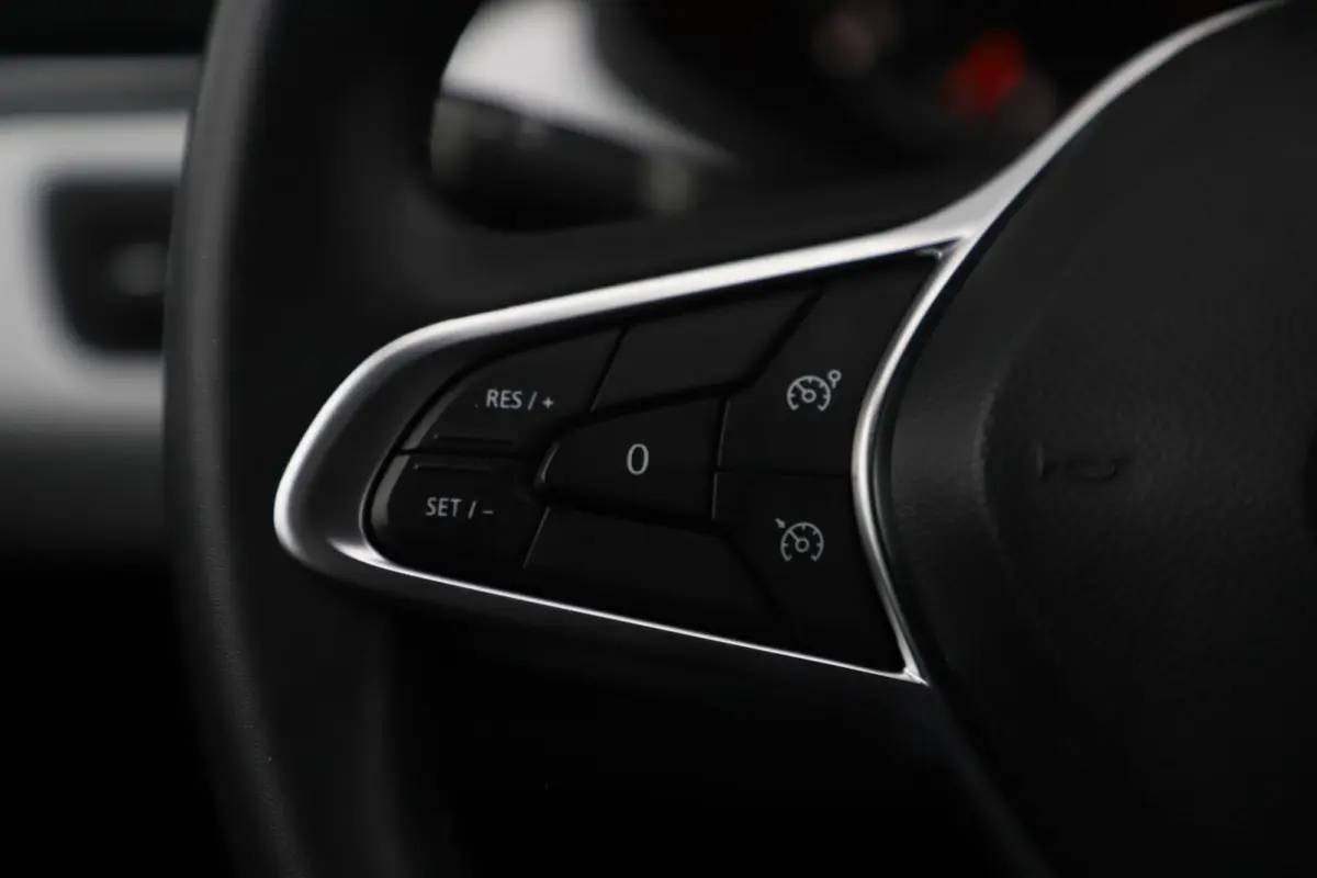 1.0 TCe 90 Evolution LMV Navigatie Carplay Android Airco Cruise Control Rijstrooksensor Parkeersensor