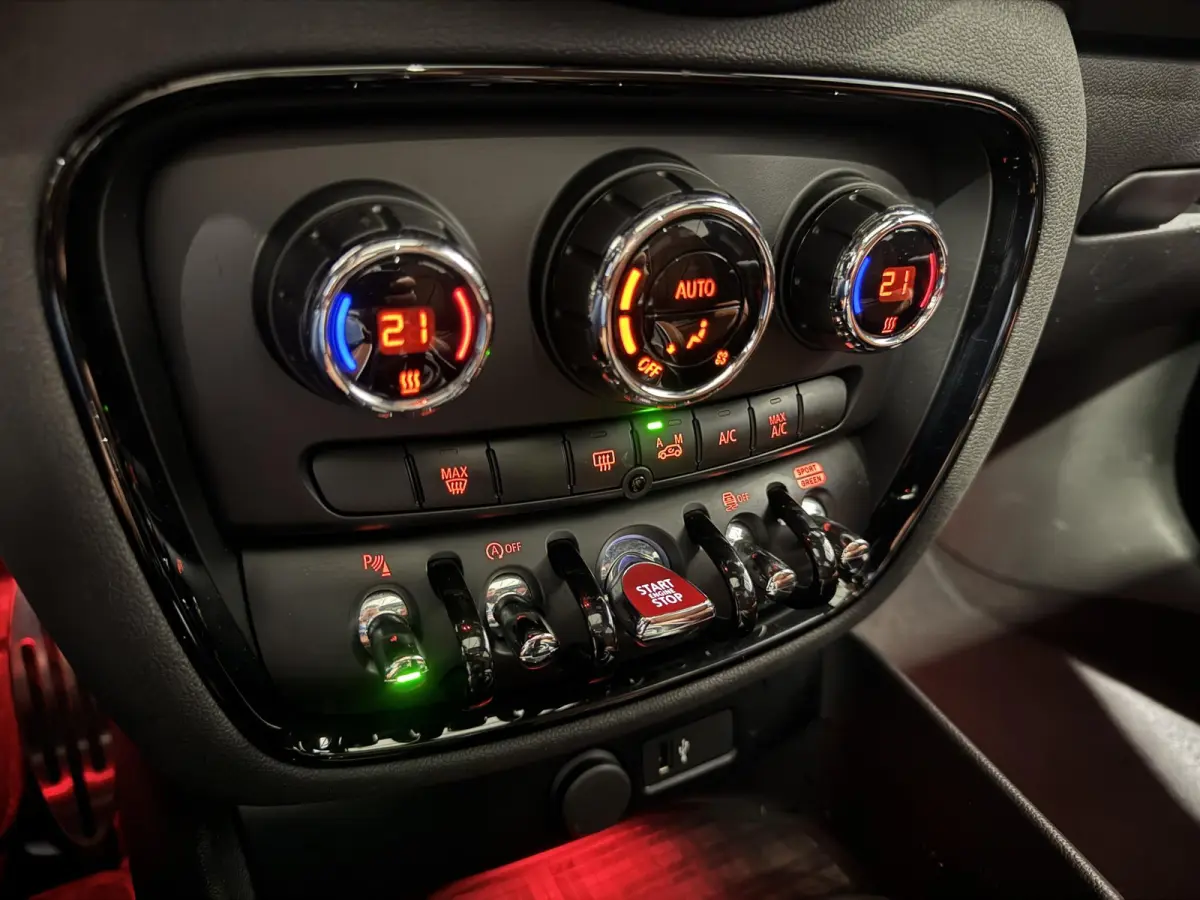2.0 Cooper S | panorama | leder | navi | jcw velgen |