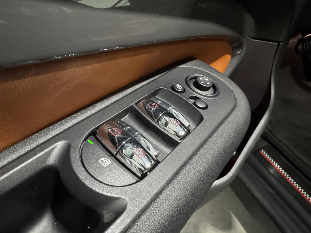 2.0 Cooper S | panorama | leder | navi | jcw velgen |