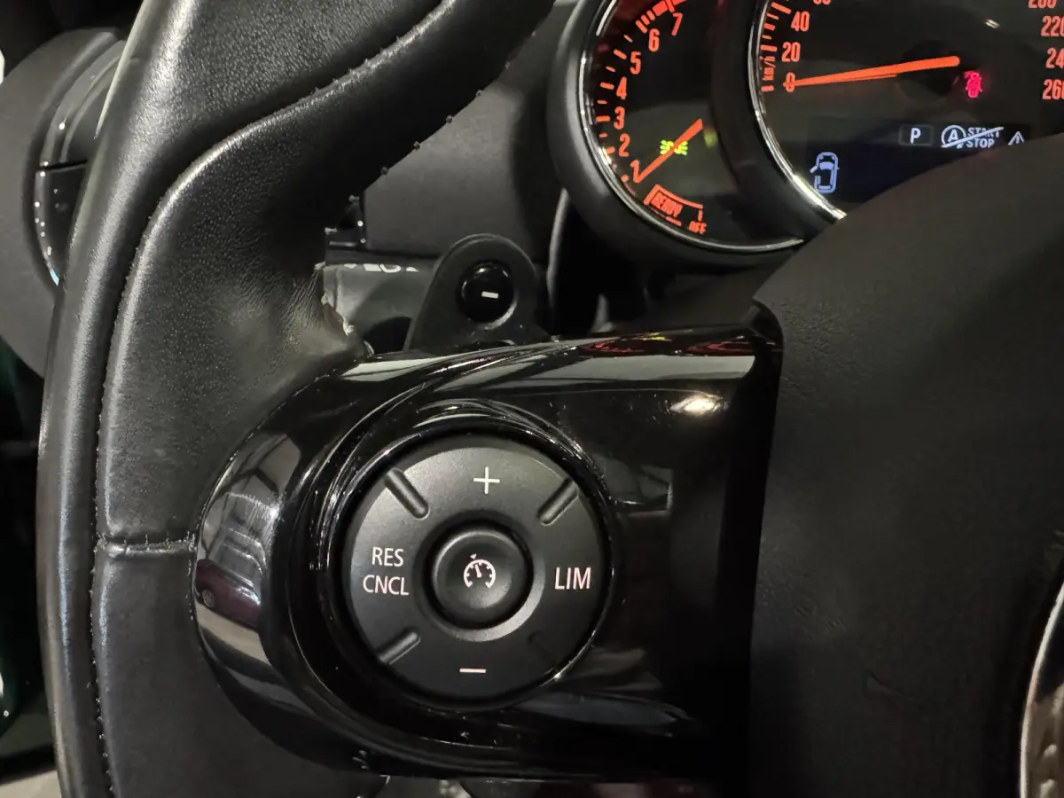 2.0 Cooper S | panorama | leder | navi | jcw velgen |