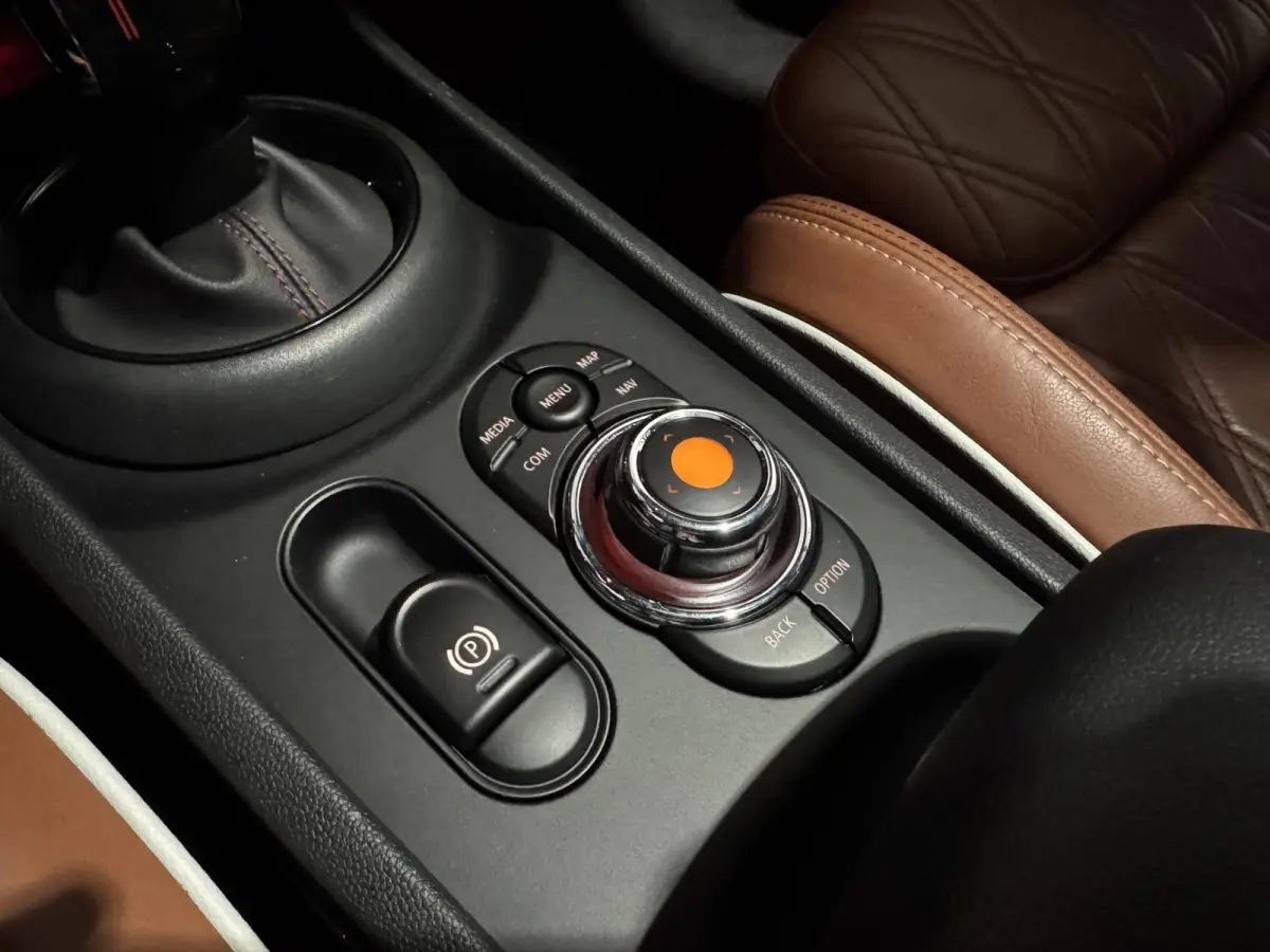 2.0 Cooper S | panorama | leder | navi | jcw velgen |