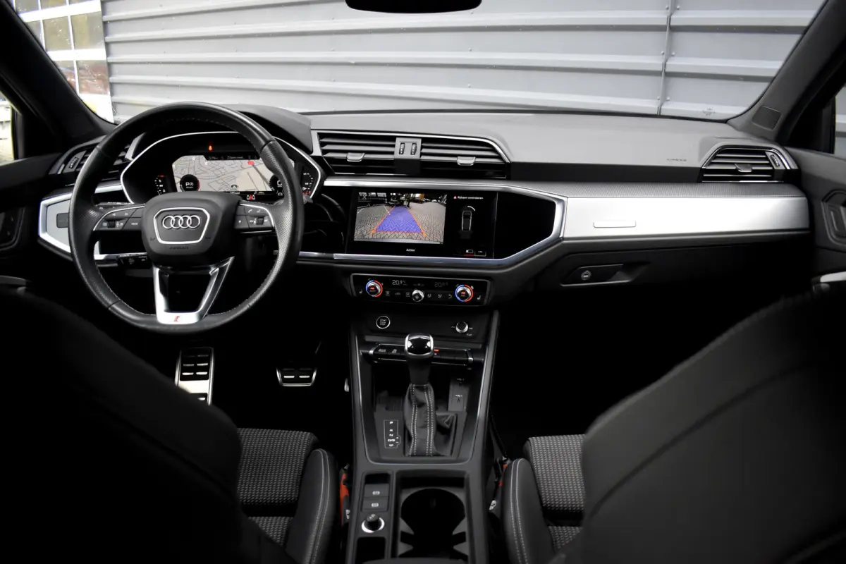 35 TFSI S Line | ACC | 20'' Wielen | Trekhaak wegkl. | Stoelverwarming | Camera | Dodehoek |
