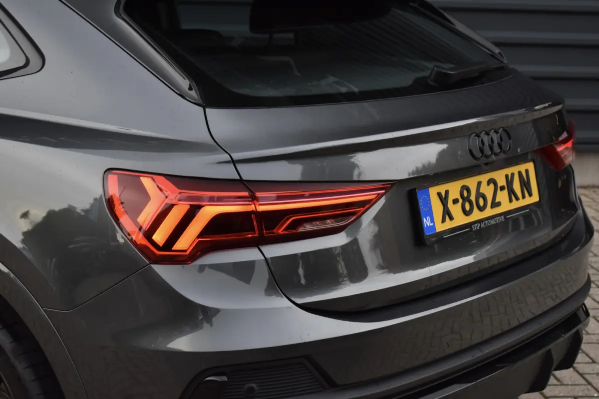 35 TFSI S Line | ACC | 20'' Wielen | Trekhaak wegkl. | Stoelverwarming | Camera | Dodehoek |