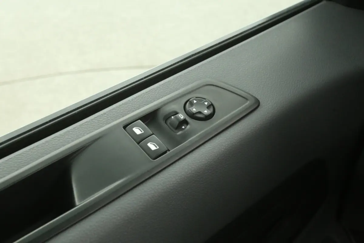 75 kWh L3H1 Long Range | Snelladen | SOH 91% | Airco | Cruise | Camera | 3 Zits | Carplay | Navi | 2xSchuifdeur