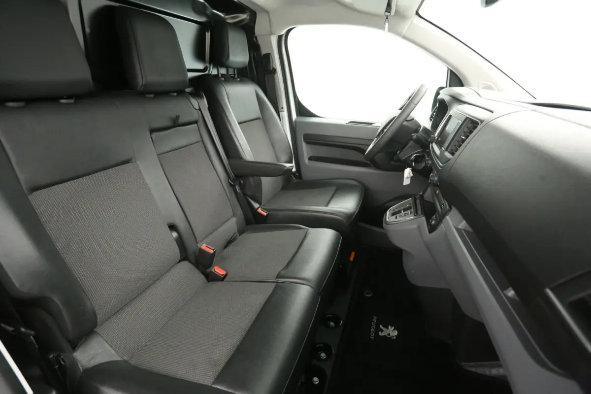 75 kWh L3H1 Long Range | Snelladen | SOH 91% | Airco | Cruise | Camera | 3 Zits | Carplay | Navi | 2xSchuifdeur