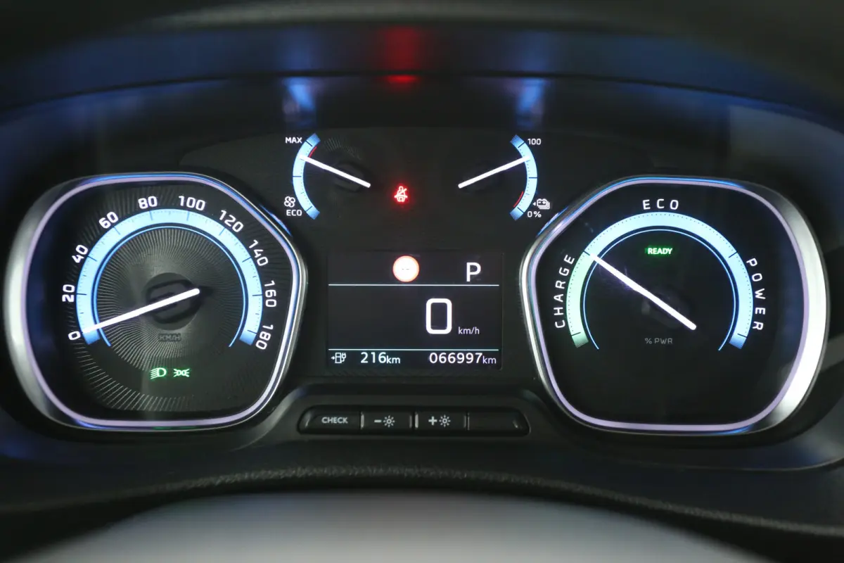 75 kWh L3H1 Long Range | Snelladen | SOH 91% | Airco | Cruise | Camera | 3 Zits | Carplay | Navi | 2xSchuifdeur