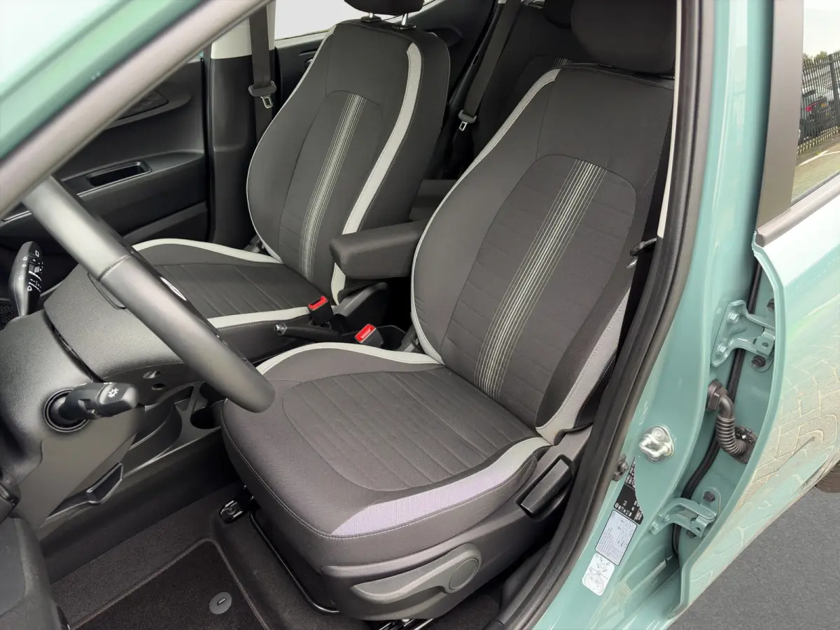 1.0 63pk Aut. Comfort Smart | Carplay | Navigatie | Airco | Camera | Cruise control | Parkeersensoren | Armsteun | Bluetooth