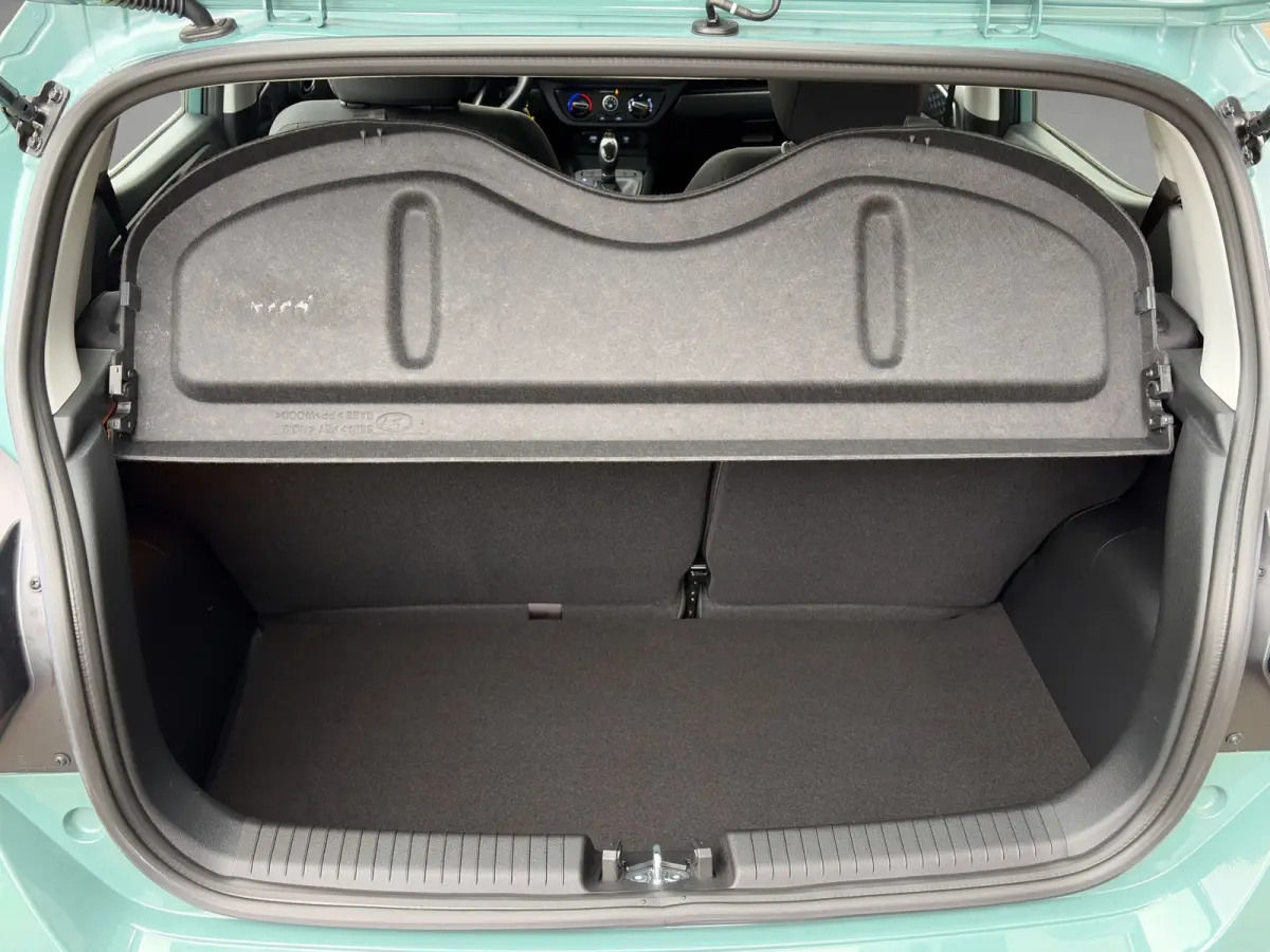 1.0 63pk Aut. Comfort Smart | Carplay | Navigatie | Airco | Camera | Cruise control | Parkeersensoren | Armsteun | Bluetooth