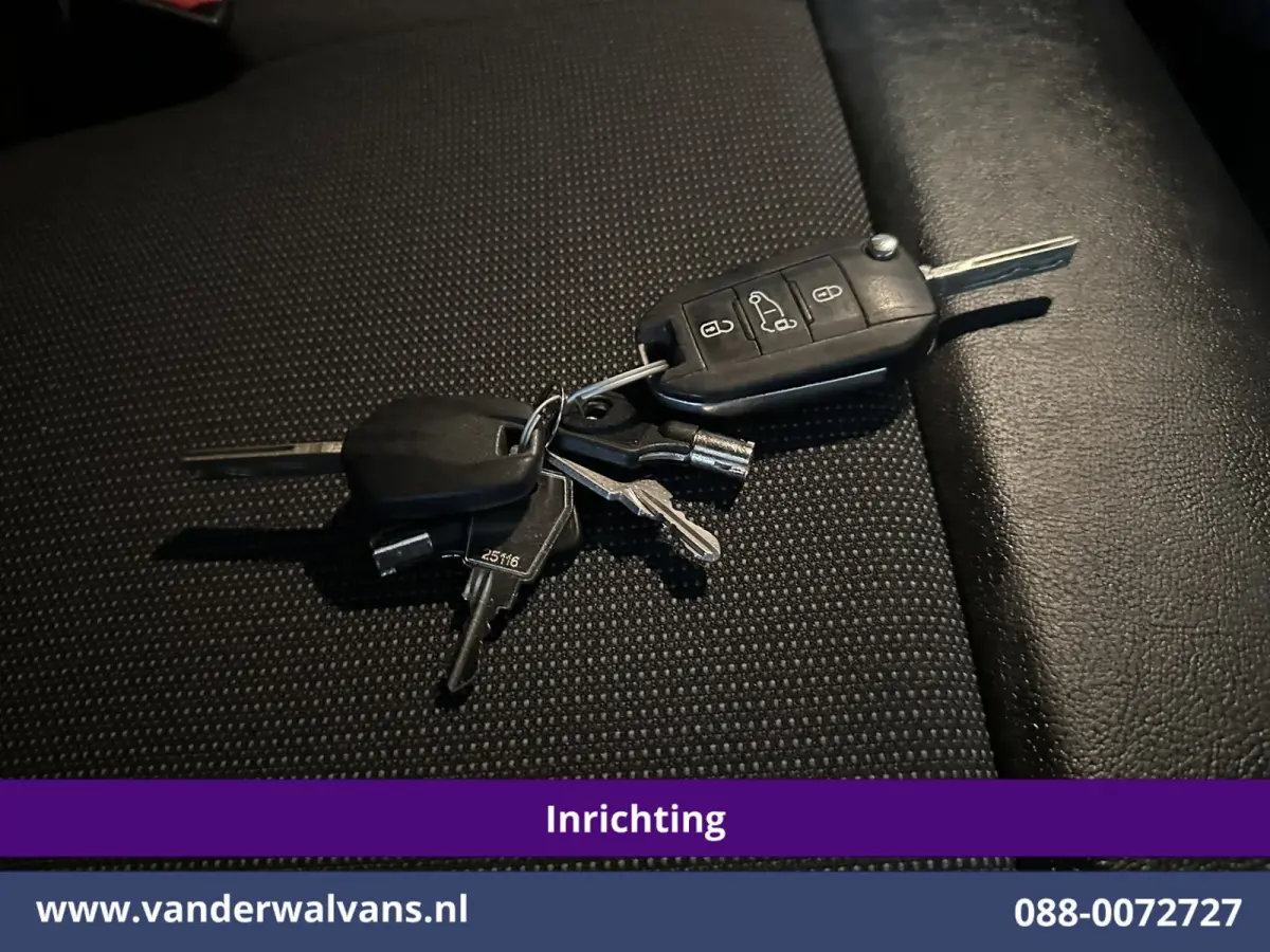 1.5 CDTI L3H1 inrichting Euro6 Airco | Imperiaal | PipeTube | Cruisecontrol | Verwarmbare buitenspiegels Parkeersensoren, Bijrijdersbank