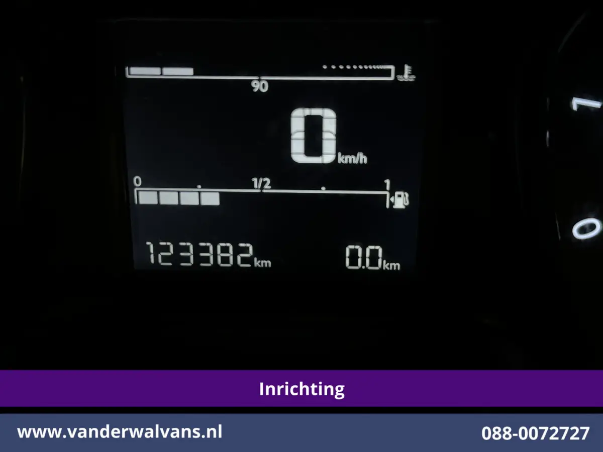 1.5 CDTI L3H1 inrichting Euro6 Airco | Imperiaal | PipeTube | Cruisecontrol | Verwarmbare buitenspiegels Parkeersensoren, Bijrijdersbank