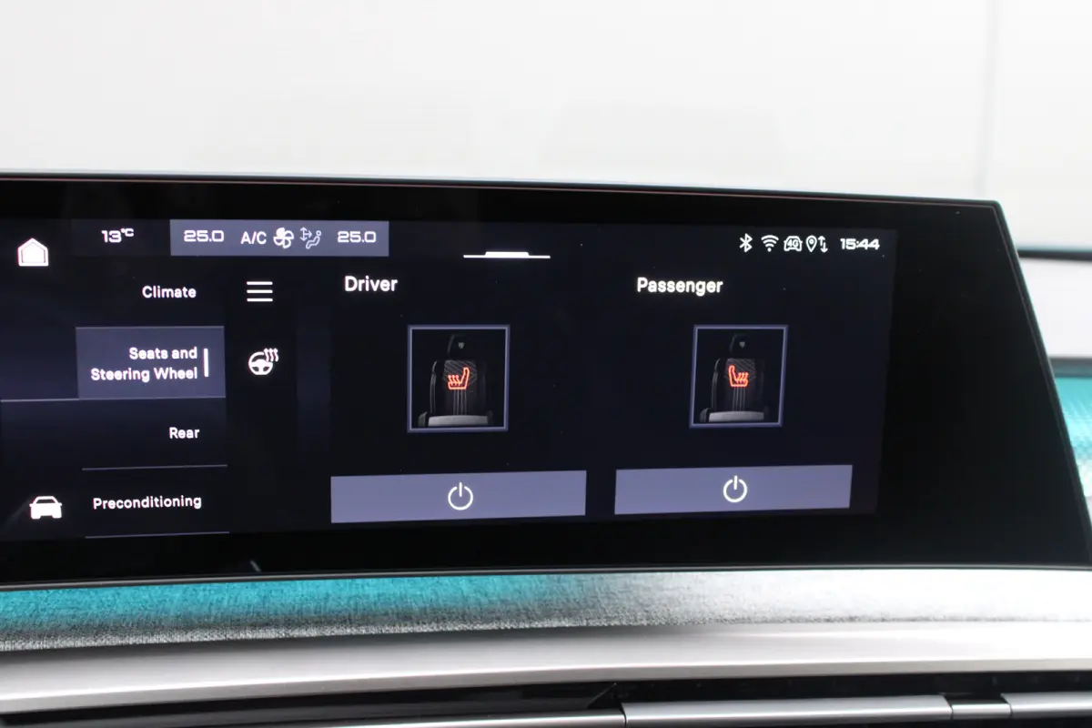 GT Avantage 73 kWh 7p | Fase 3 laden | SOH 97% | Luxe stoelen | Elektrische verstelbare stoelen | Alcantara | NL auto |