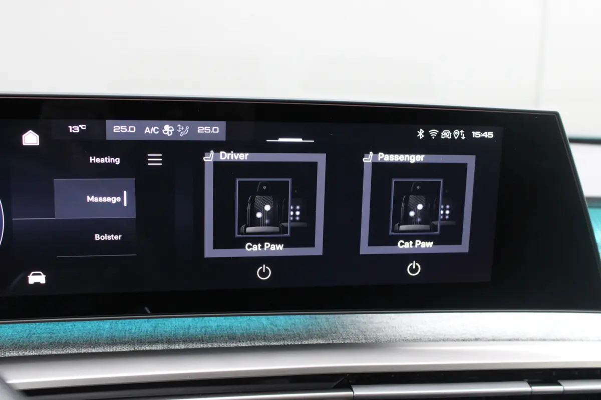 GT Avantage 73 kWh 7p | Fase 3 laden | SOH 97% | Luxe stoelen | Elektrische verstelbare stoelen | Alcantara | NL auto |