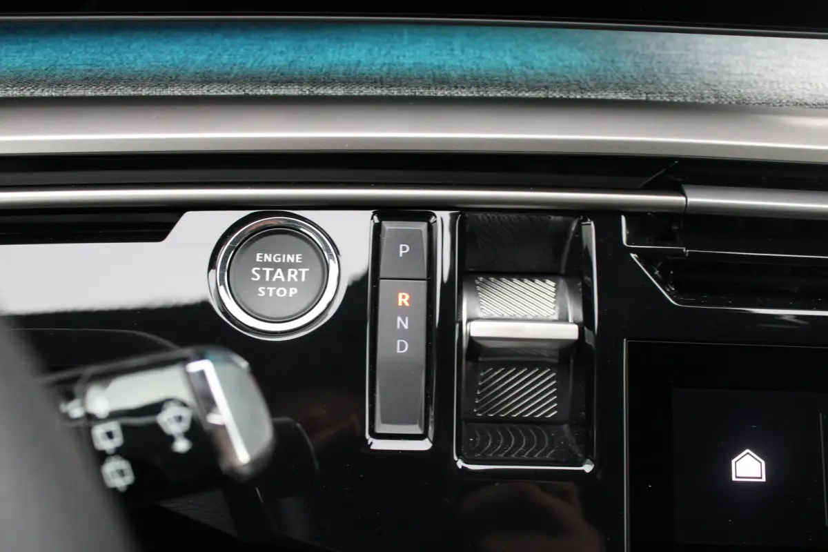GT Avantage 73 kWh 7p | Fase 3 laden | SOH 97% | Luxe stoelen | Elektrische verstelbare stoelen | Alcantara | NL auto |