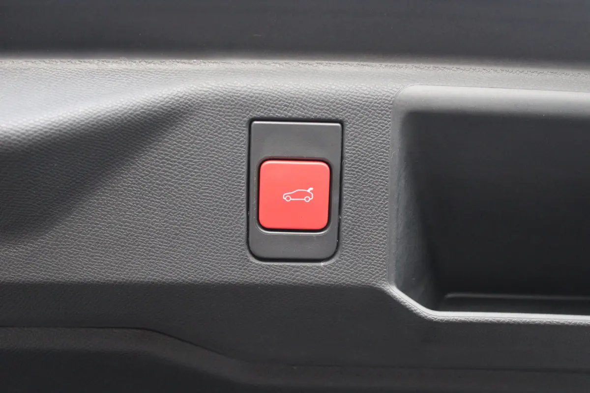 GT Avantage 73 kWh 7p | Fase 3 laden | SOH 97% | Luxe stoelen | Elektrische verstelbare stoelen | Alcantara | NL auto |