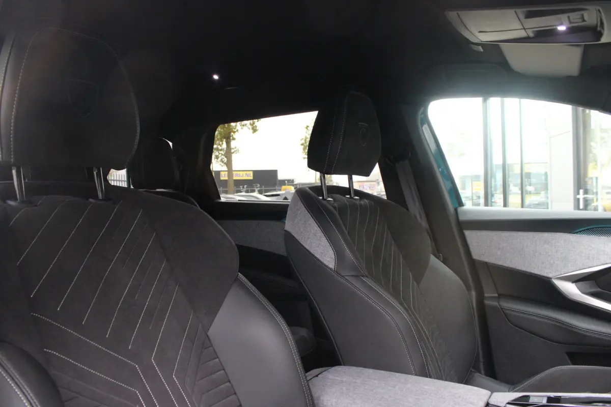 GT Avantage 73 kWh 7p | Fase 3 laden | SOH 97% | Luxe stoelen | Elektrische verstelbare stoelen | Alcantara | NL auto |
