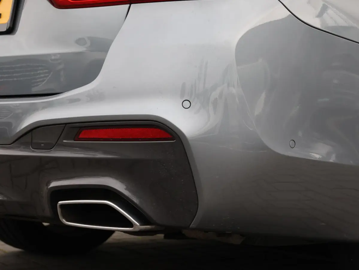 540i xDrive High Executive M-sport | Soft close