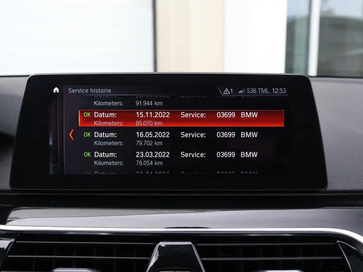 540i xDrive High Executive M-sport | Soft close