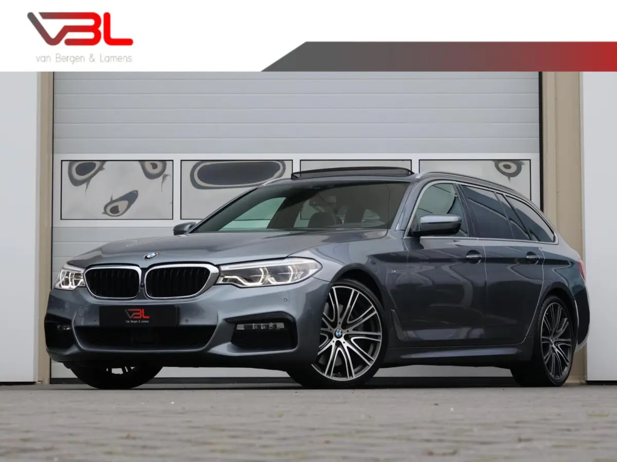 540i xDrive High Executive M-sport | Soft close