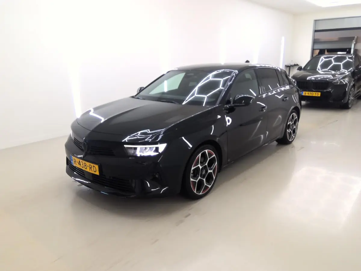 1.6 Hybrid GS Line+Led+Adaptief-cruise+vitrual+Navigatie+camera+stoel-verw+18"lmv = OKT -2022