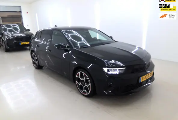 1.6 Hybrid GS Line+Led+Adaptief-cruise+vitrual+Navigatie+camera+stoel-verw+18"lmv = OKT -2022