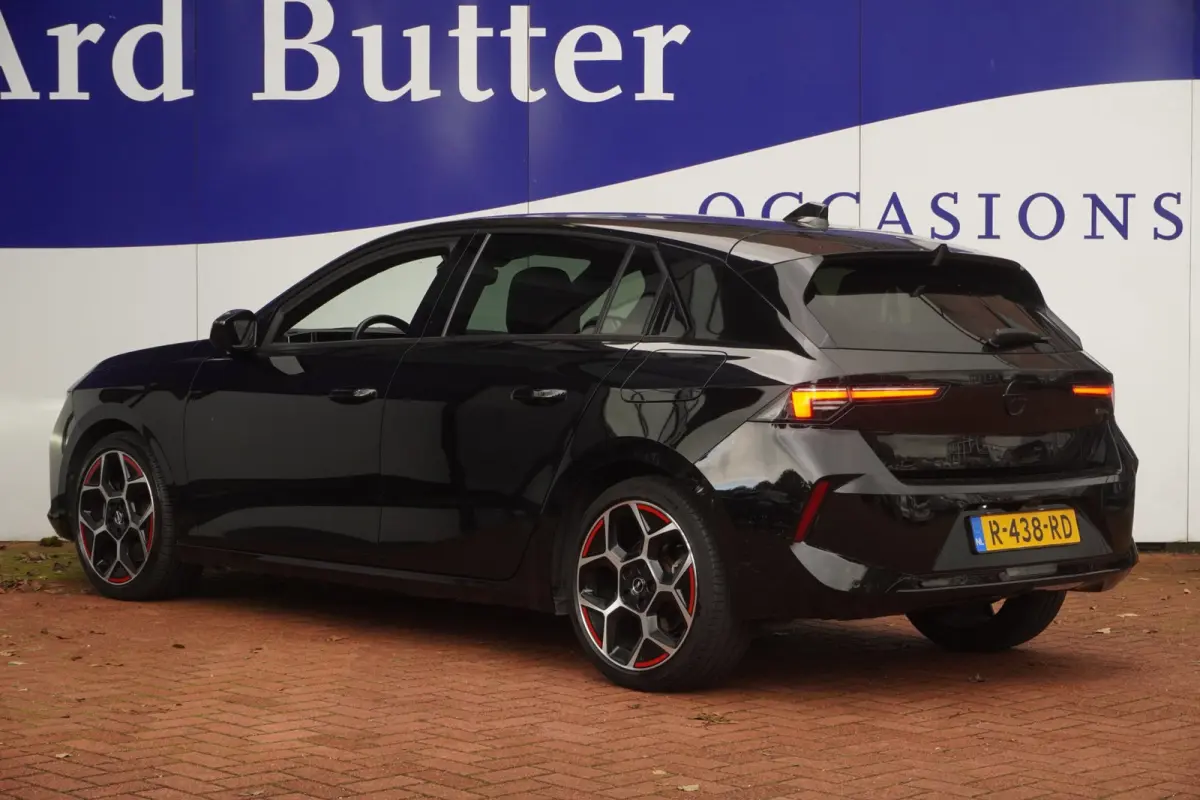 1.6 PHEV GS Line / NappaLeer / 360"Camera / ACC / Massage / 1EIG / LED / Stoelwarm.&koel. / HUD / DEALER ONDERHOUDEN !!
