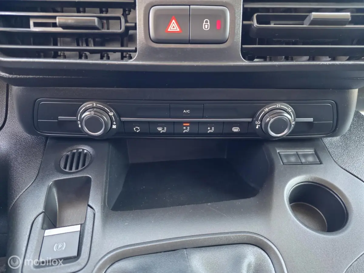 bestel 1.5 BlueHDI Premium