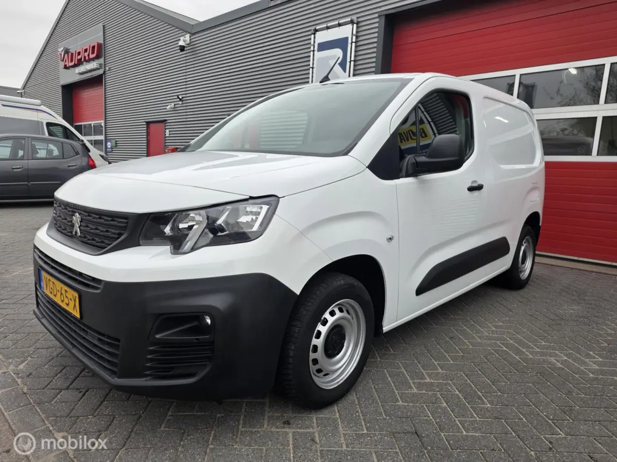 bestel 1.5 BlueHDI Premium