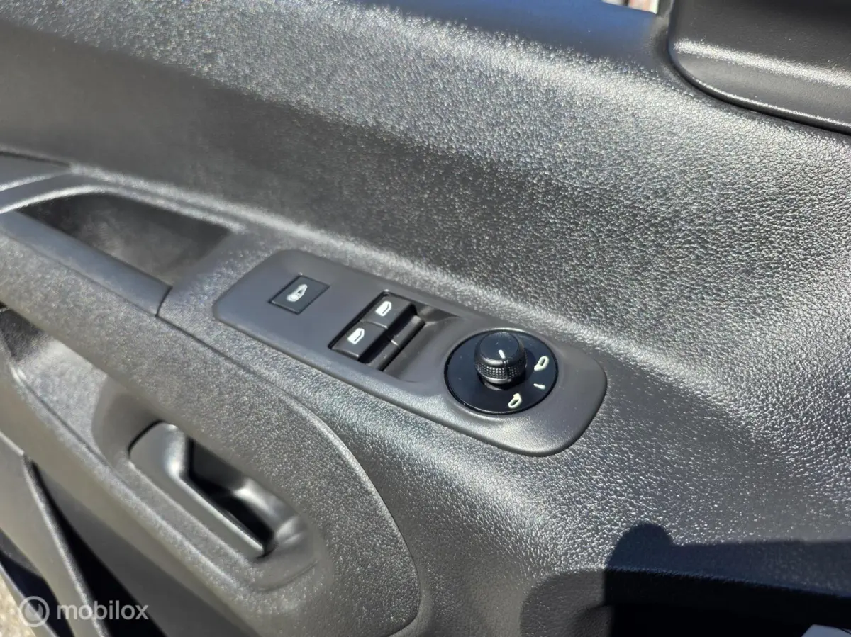 bestel 1.5 BlueHDI Premium