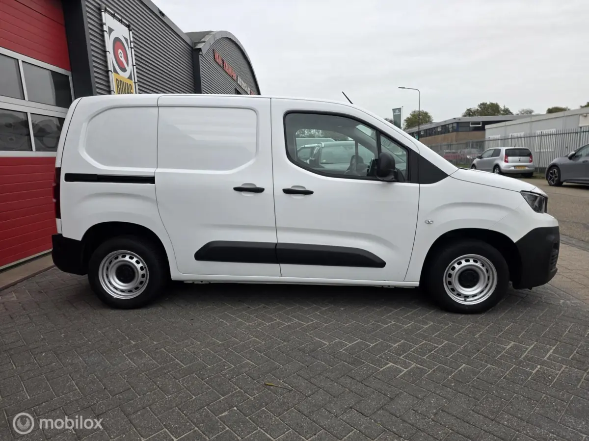bestel 1.5 BlueHDI Premium